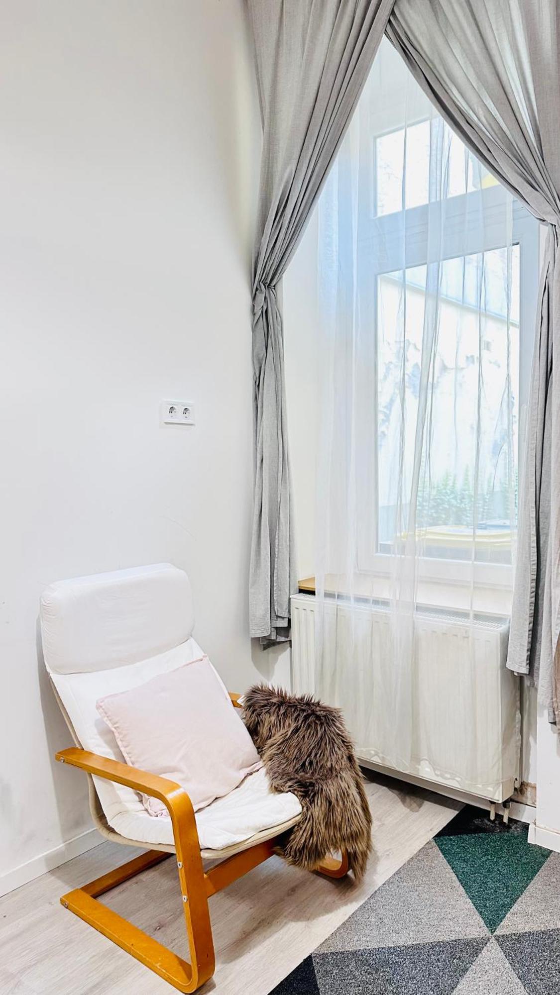 Rozsa Apartment Boedapest Buitenkant foto